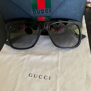 Gucci Sunglasses 🕶️